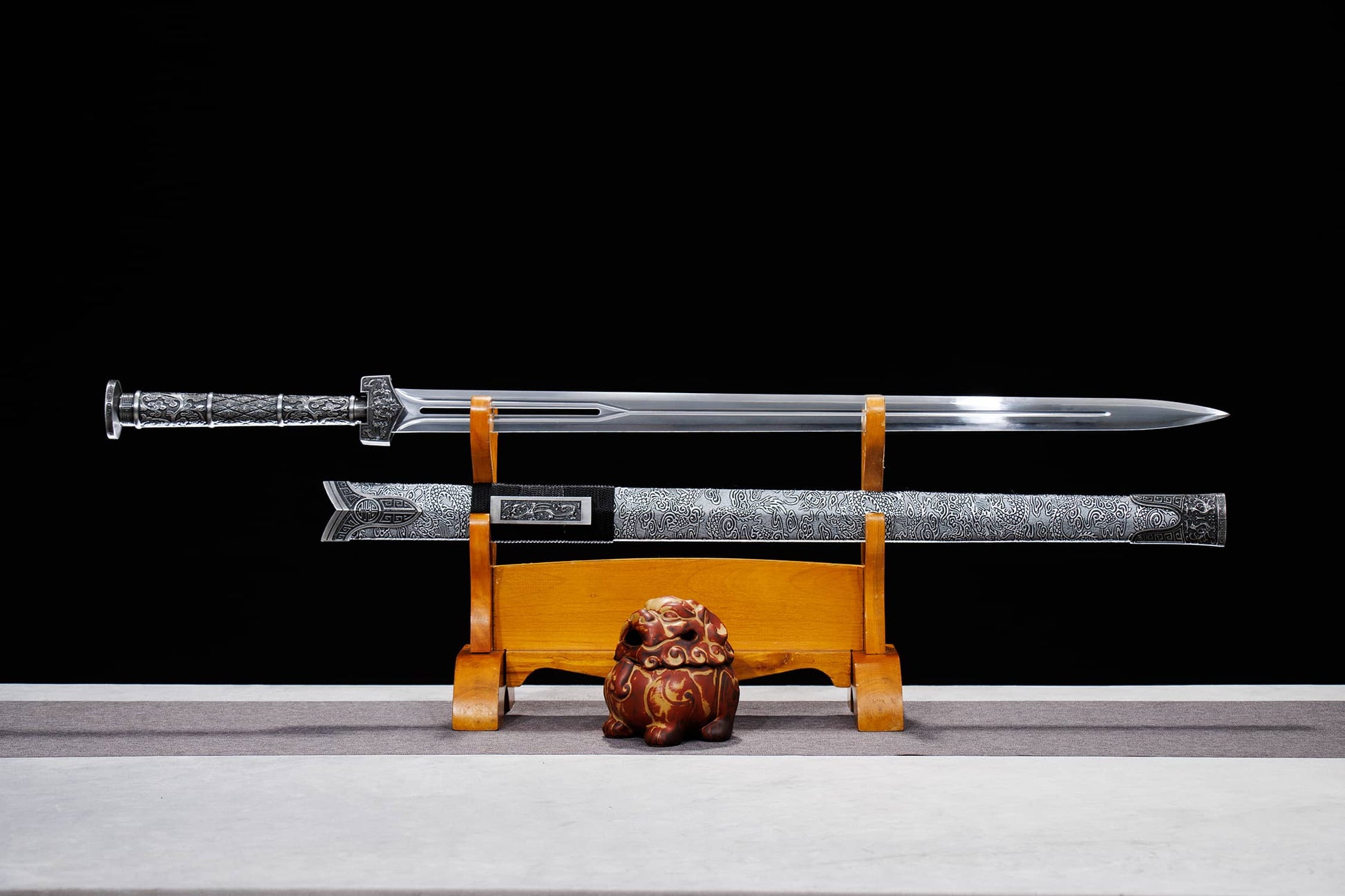 Han Jian 40.2″ Chinese Straight Sword | Longquan High-Manganese Steel Blade