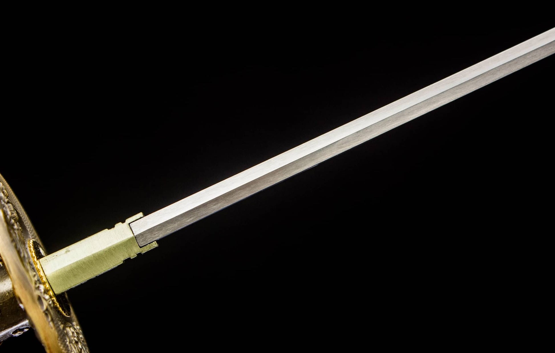 Japanese Katana with Lion-Engraved Tsuba – High Manganese Steel Blade & Lacquered Wooden Scabbard - Chinese Sword store