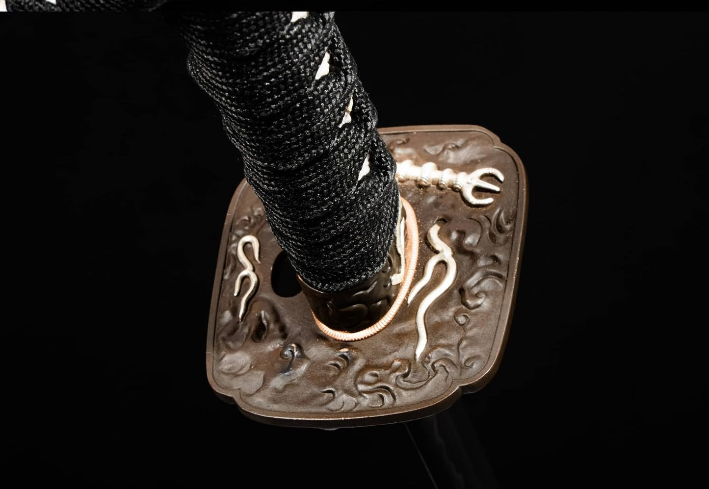 Wootz Steel Hamon Katana – 40.9″ with Red Speckled Lacquer Saya, Gilt Brass & Silver Fittings