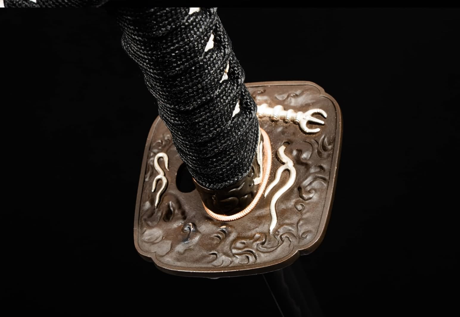 Wootz Steel Hamon Katana – 40.9″ with Red Speckled Lacquer Saya, Gilt Brass & Silver Fittings