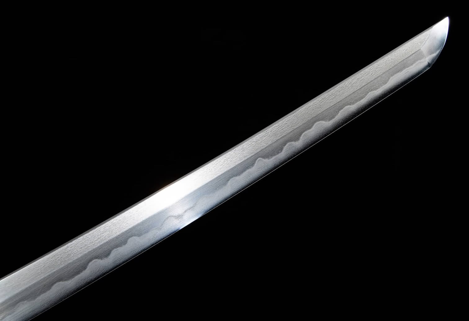 Wootz Steel Hamon Katana – 40.9″ with Red Speckled Lacquer Saya, Gilt Brass & Silver Fittings