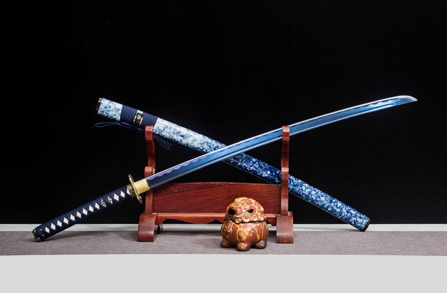 Blue Crackle-Lacquer Saya Katana – 41.1″ Manganese Steel, Indigo Cord Wrap