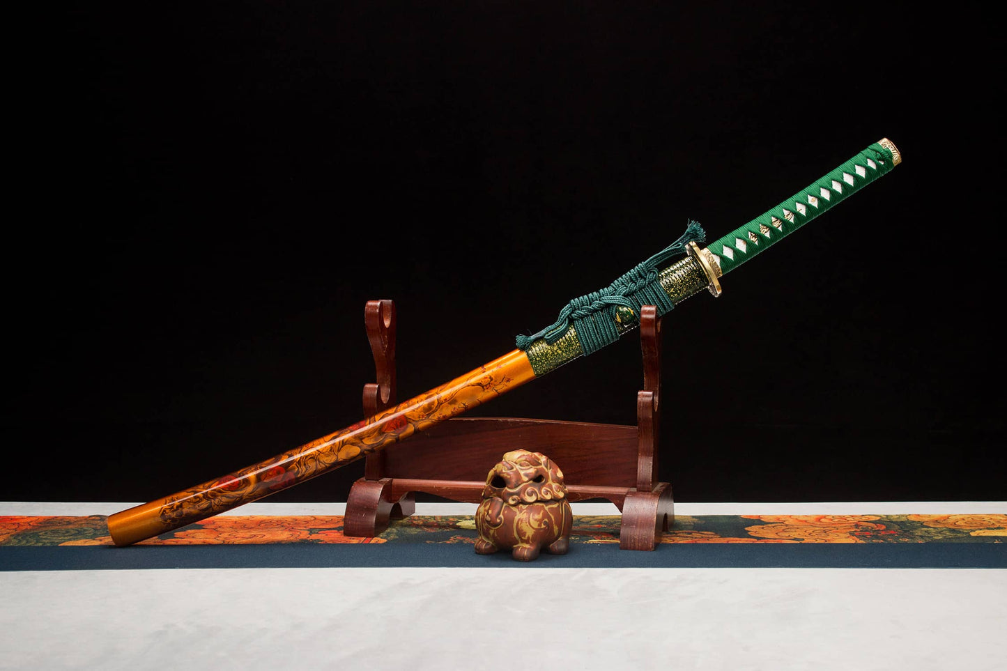 Damascus Hamon Katana – 41.1″ Pattern-Steel Blade, Green Tsuka & Amber Lacquer Saya