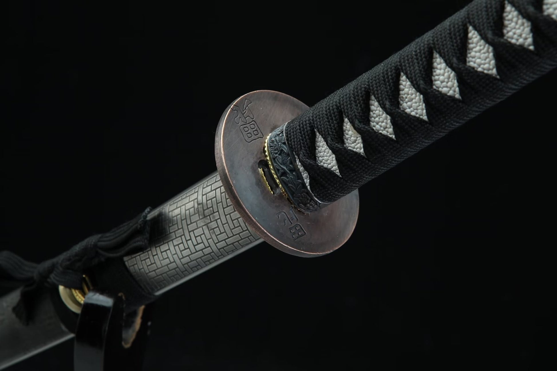 Engraved Iron-Saya Katana — 28.3″ High-Carbon Blade, Antique Copper Fittings, Hand-Wrapped Tsuka