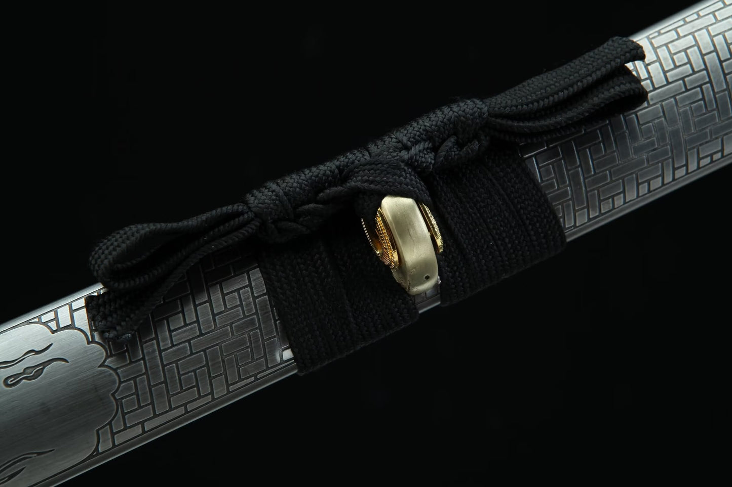 Engraved Iron-Saya Katana — 28.3″ High-Carbon Blade, Antique Copper Fittings, Hand-Wrapped Tsuka