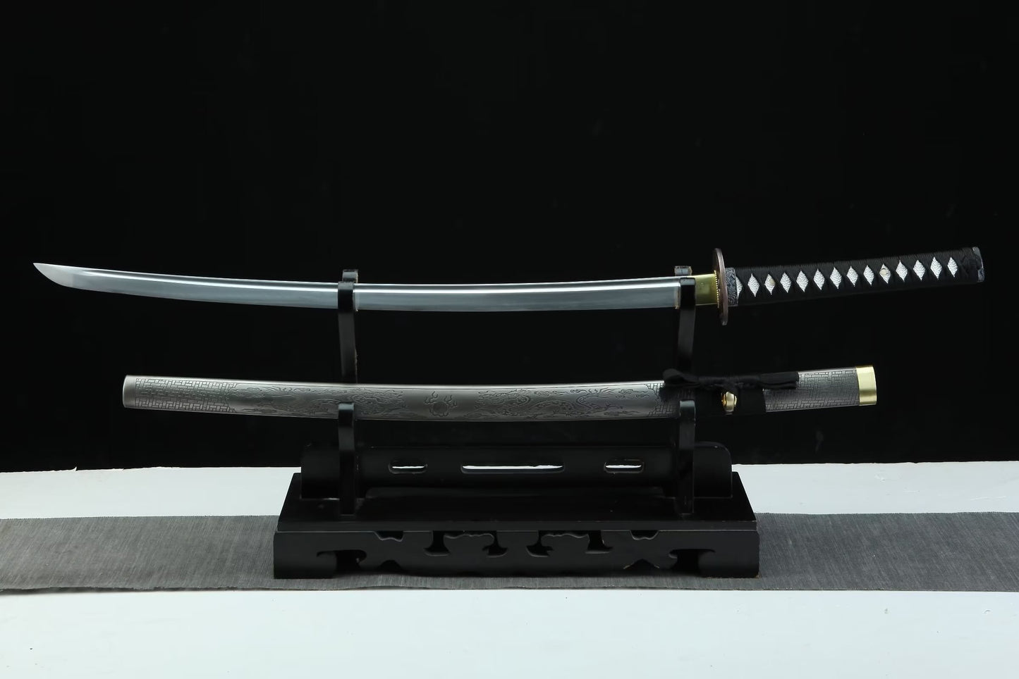 Engraved Iron-Saya Katana — 28.3″ High-Carbon Blade, Antique Copper Fittings, Hand-Wrapped Tsuka