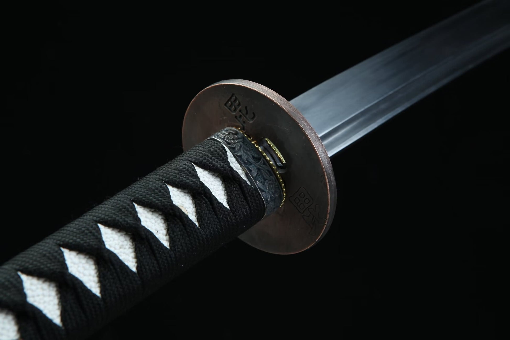 Engraved Iron-Saya Katana — 28.3″ High-Carbon Blade, Antique Copper Fittings, Hand-Wrapped Tsuka