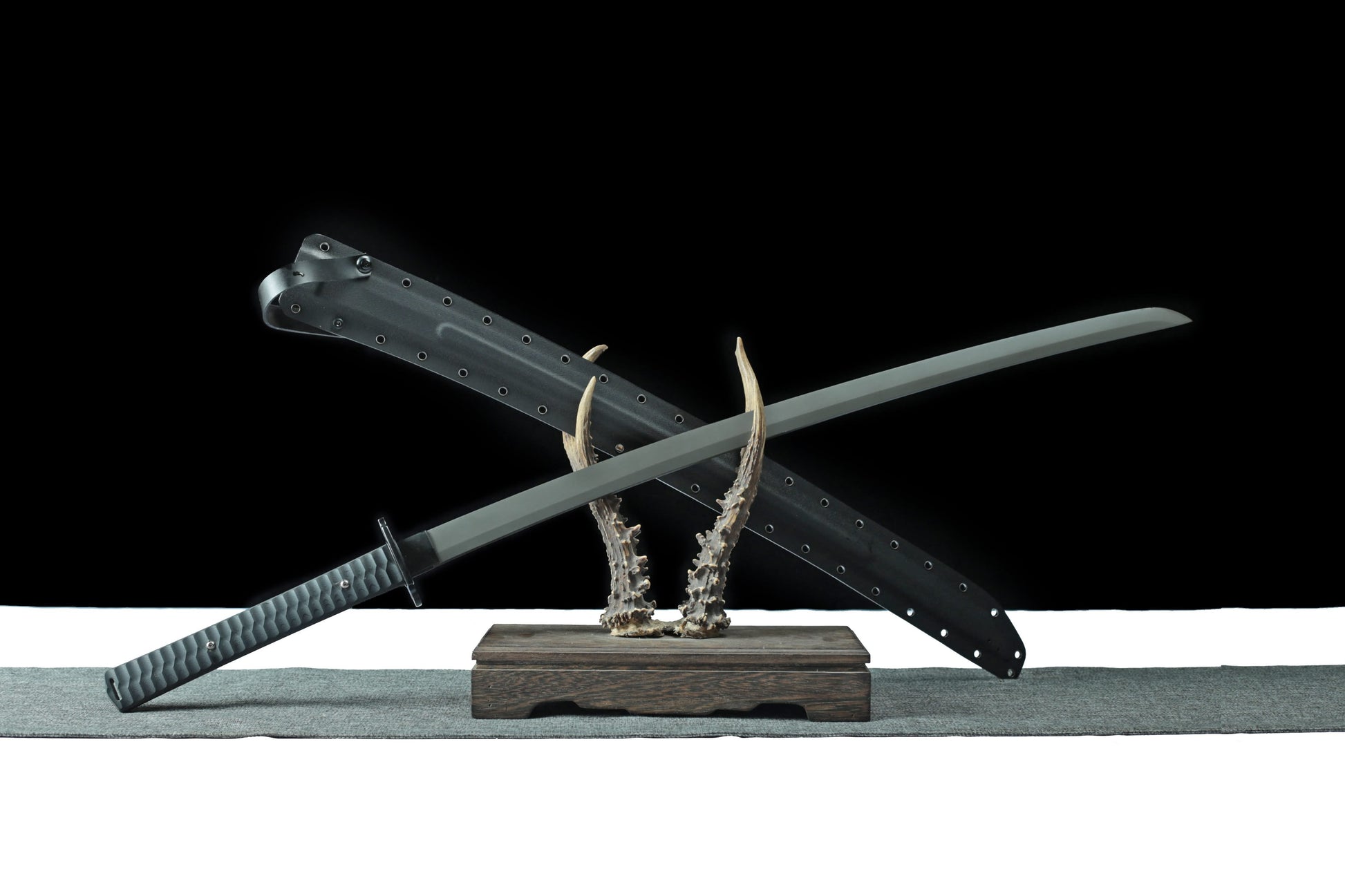 Titanium-Coated Katana with G10 Handle & Kydex Sheath | Rust-Proof Finish