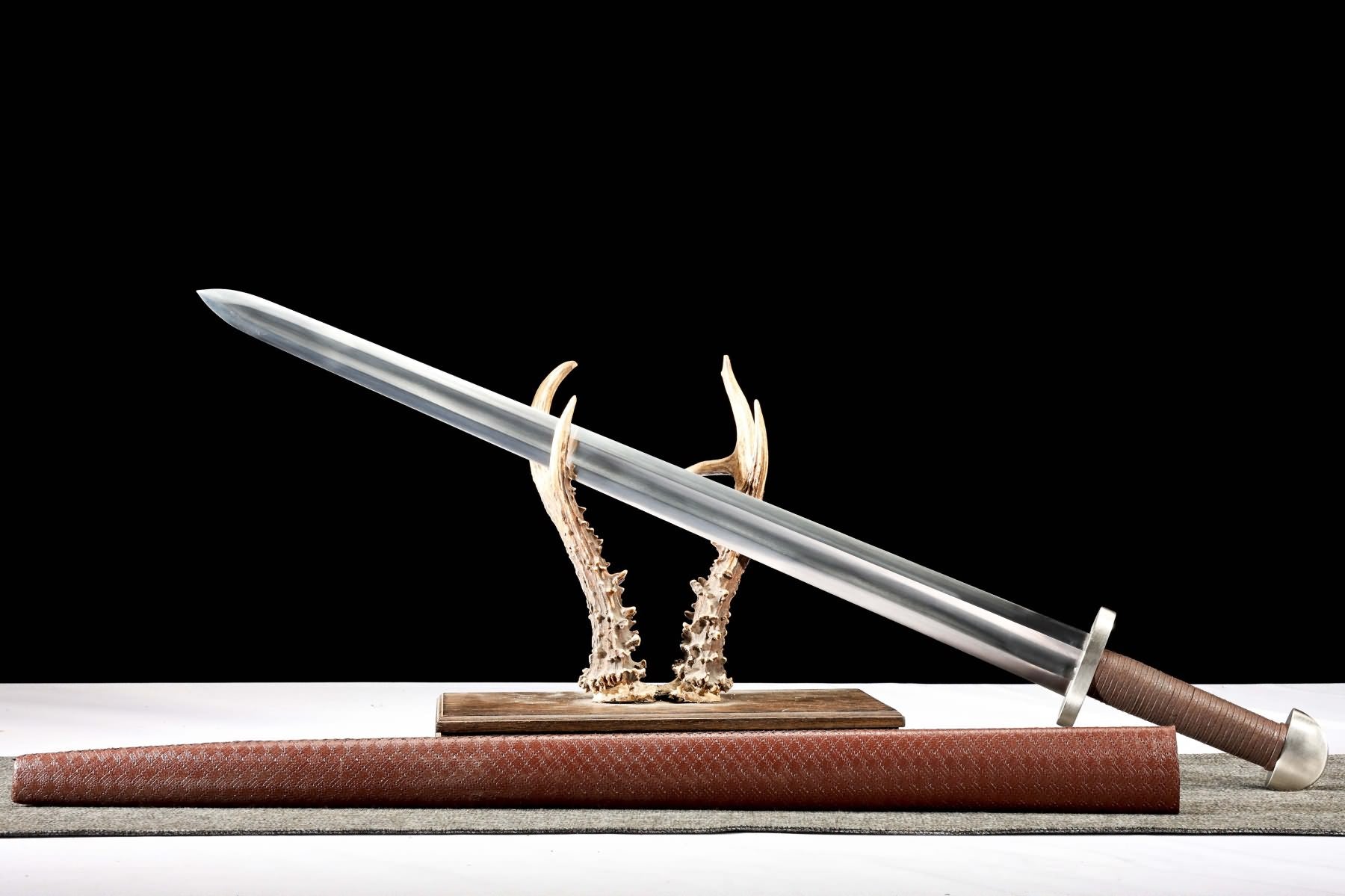 LOONGSWORD 1060 steel Viking sword with brown scabbard