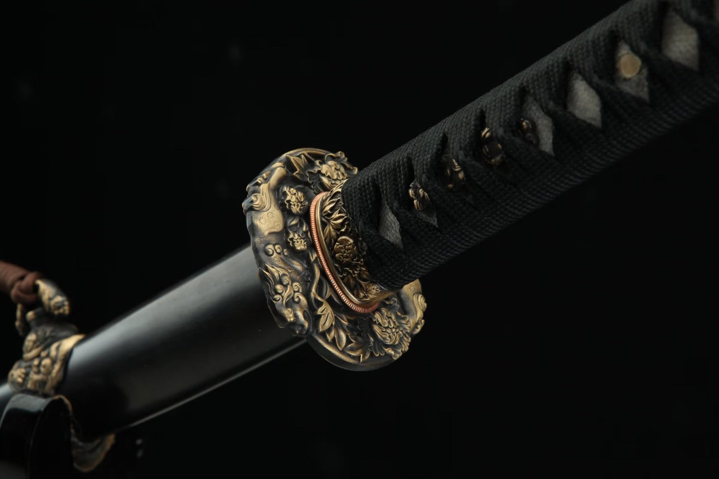 Folded Damascus Tachi — 28.7″ Blade, Ebony Saya, Carved Copper Fittings