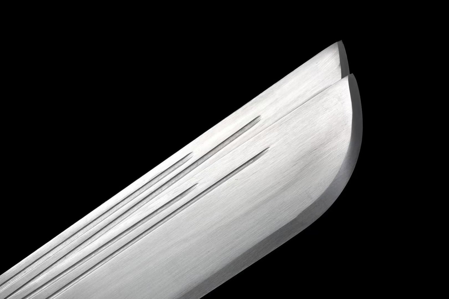 Manganese steel butterfly sword blade and groove detail