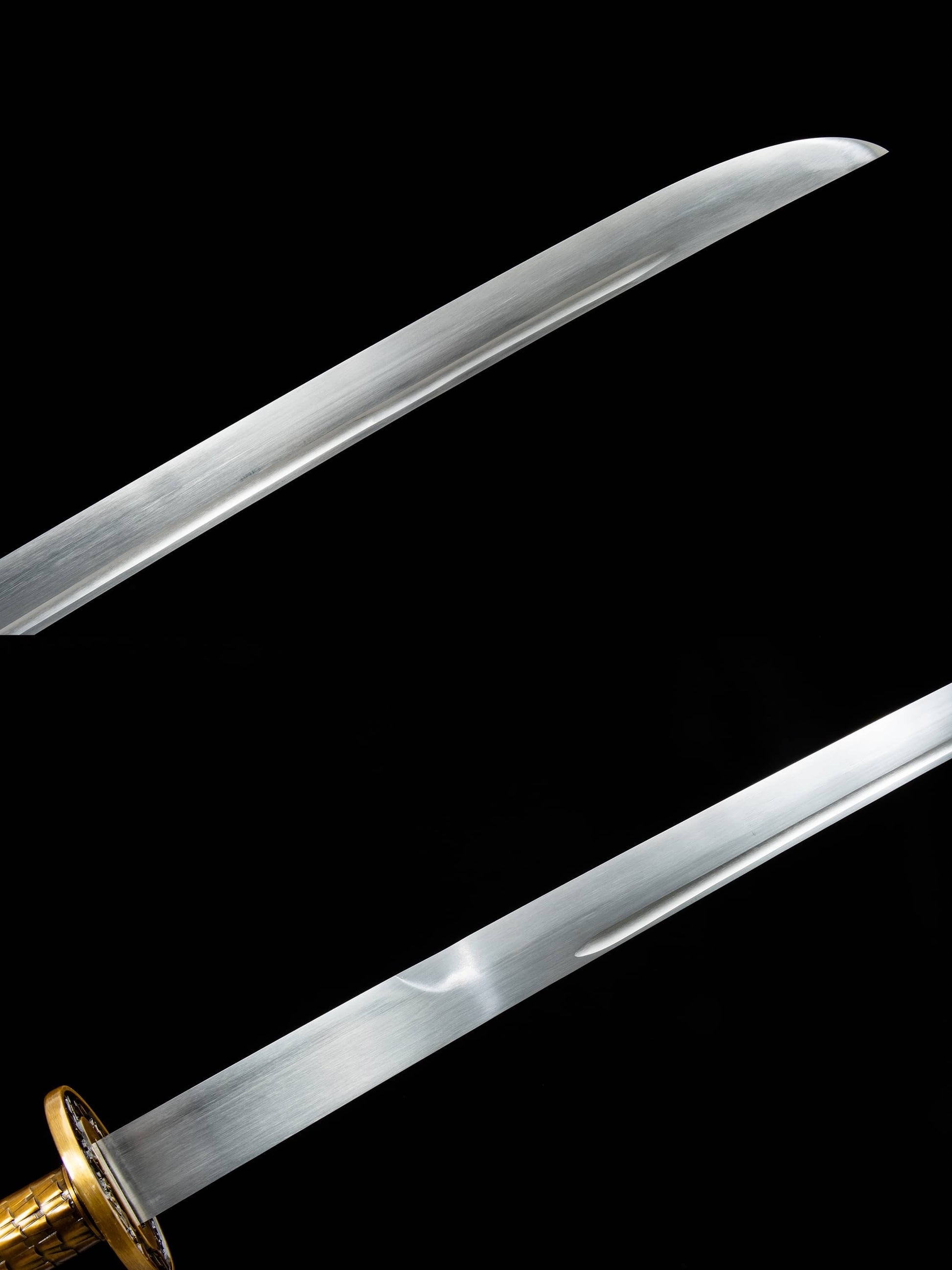 Miao Dao Chinese Broadsword – 55.9″ (142 cm) Manganese Steel Blade & Leather-Wrapped Scabbard