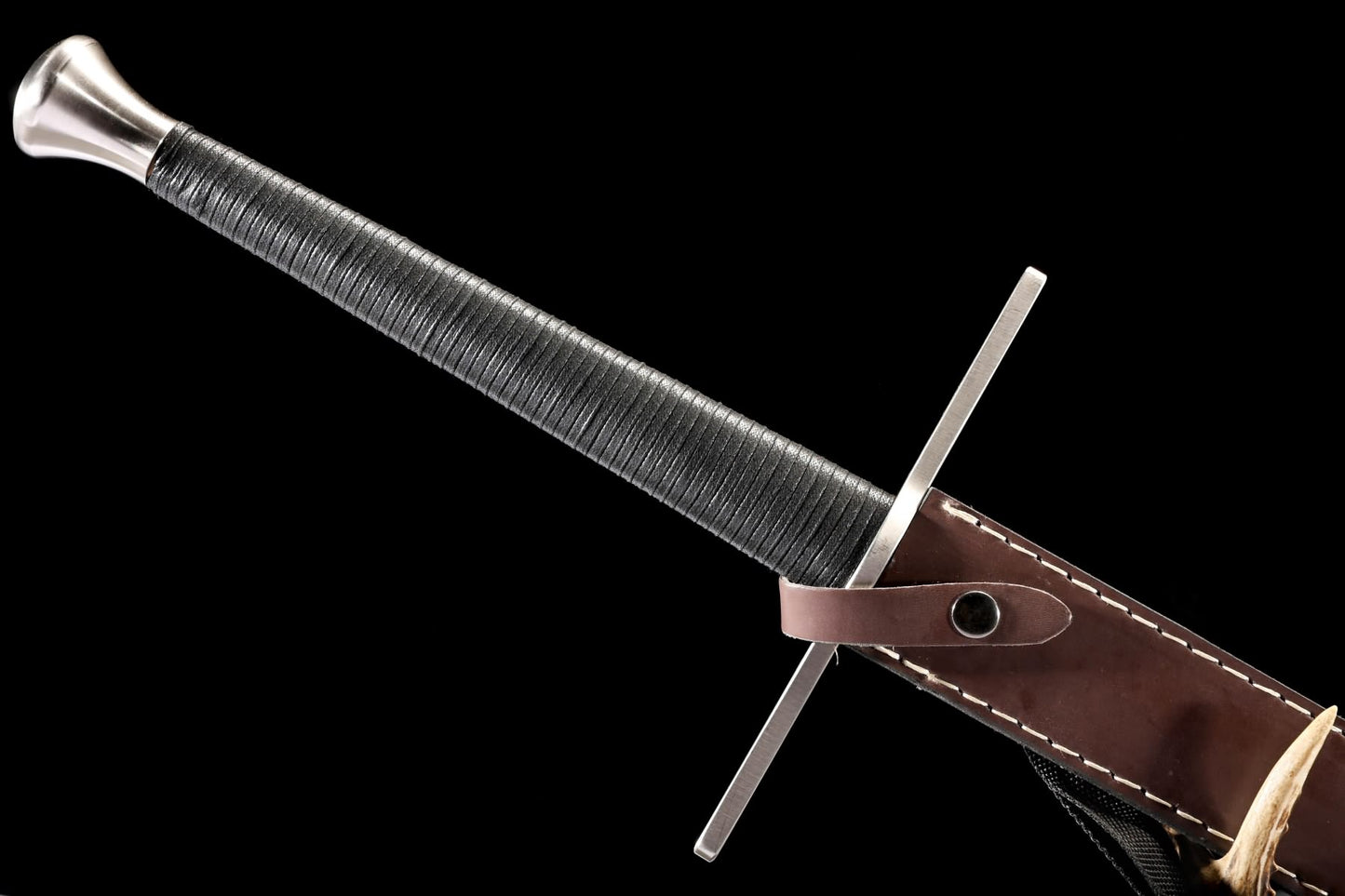 Two-Handed European Longsword with Leather Sheath – Black or Brown