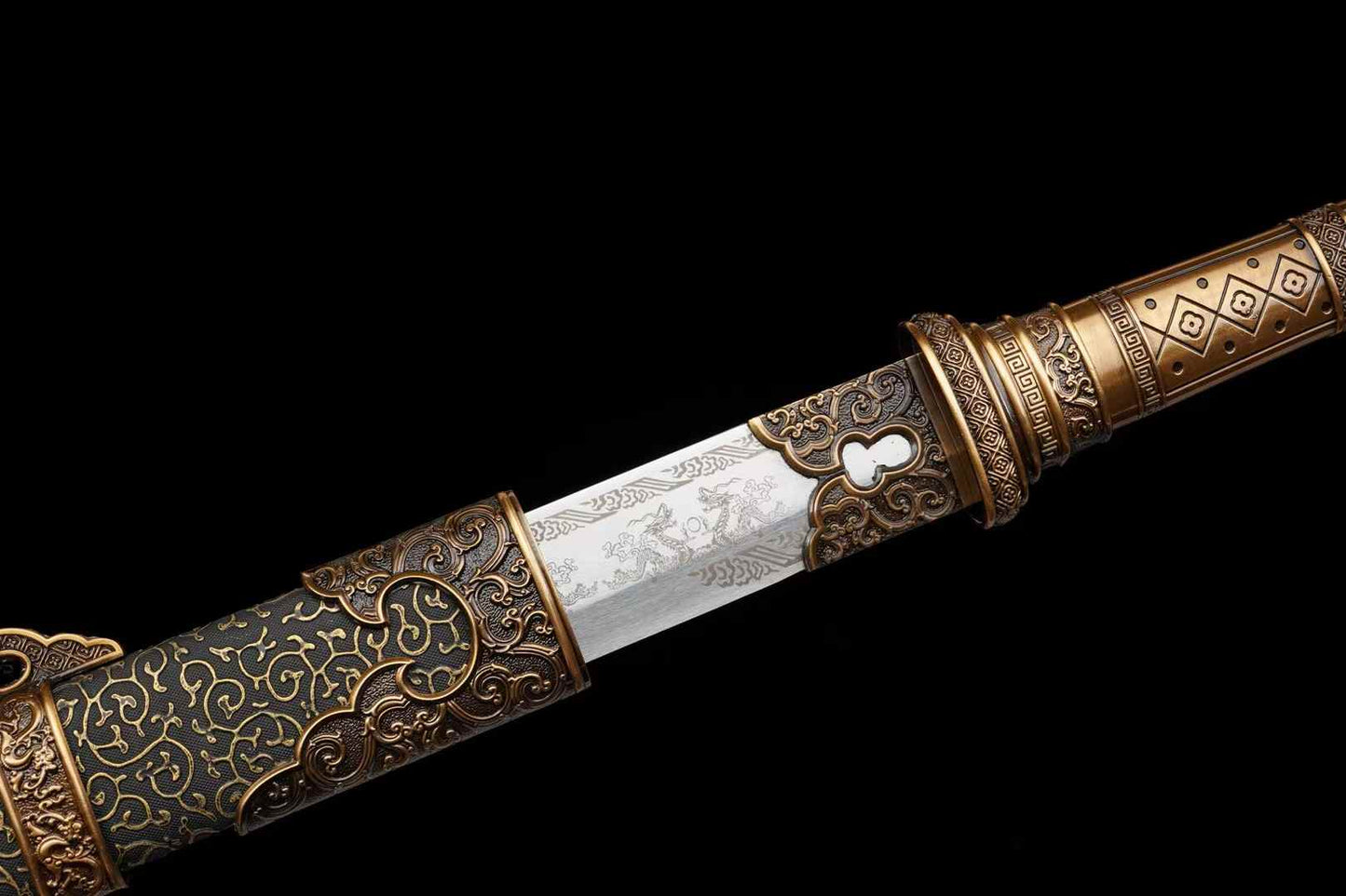 Tang Dao blade collar and alloy handle detail