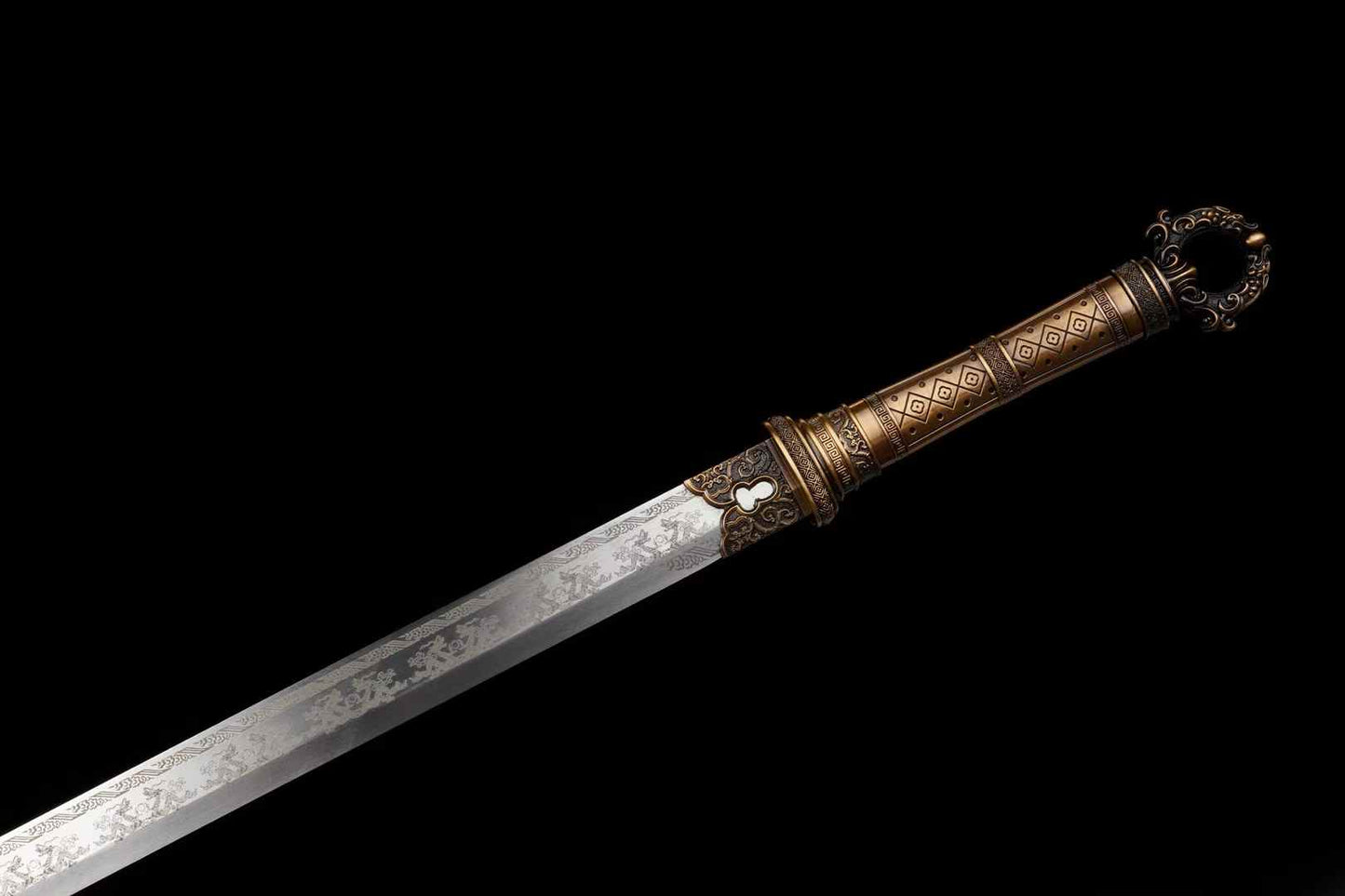 Tang Hengdao blade with decorative surface artwork