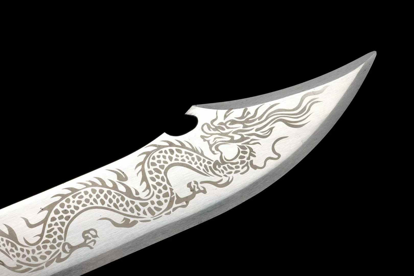 Unsharpened dragon blade tip and edge detail