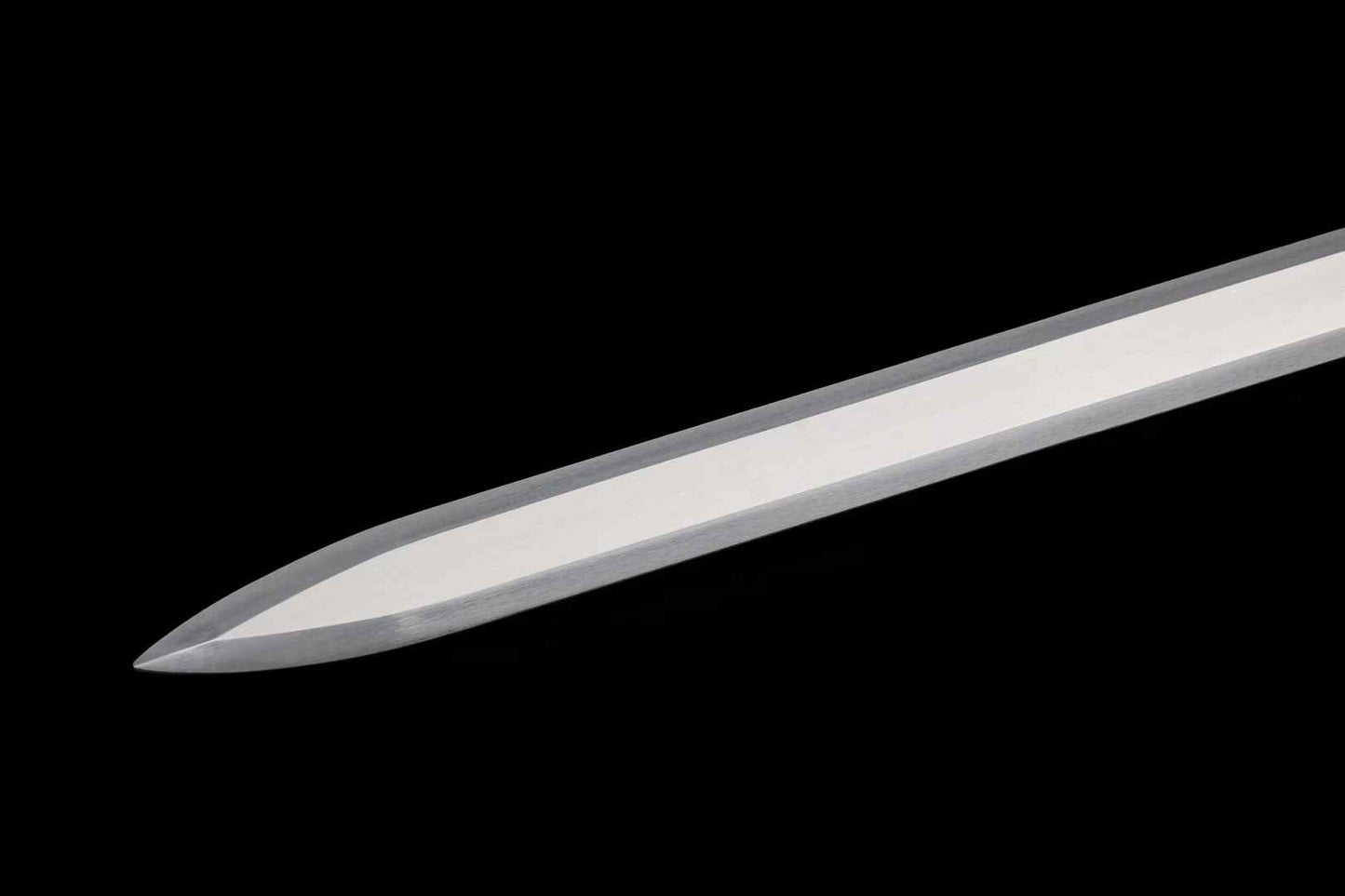 Unsharpened six-faceted Jian blade tip in high manganese steel