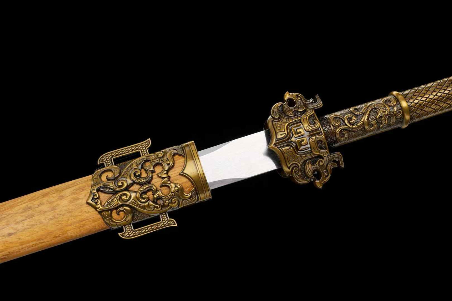 Yue King Jian scabbard throat and alloy guard detail