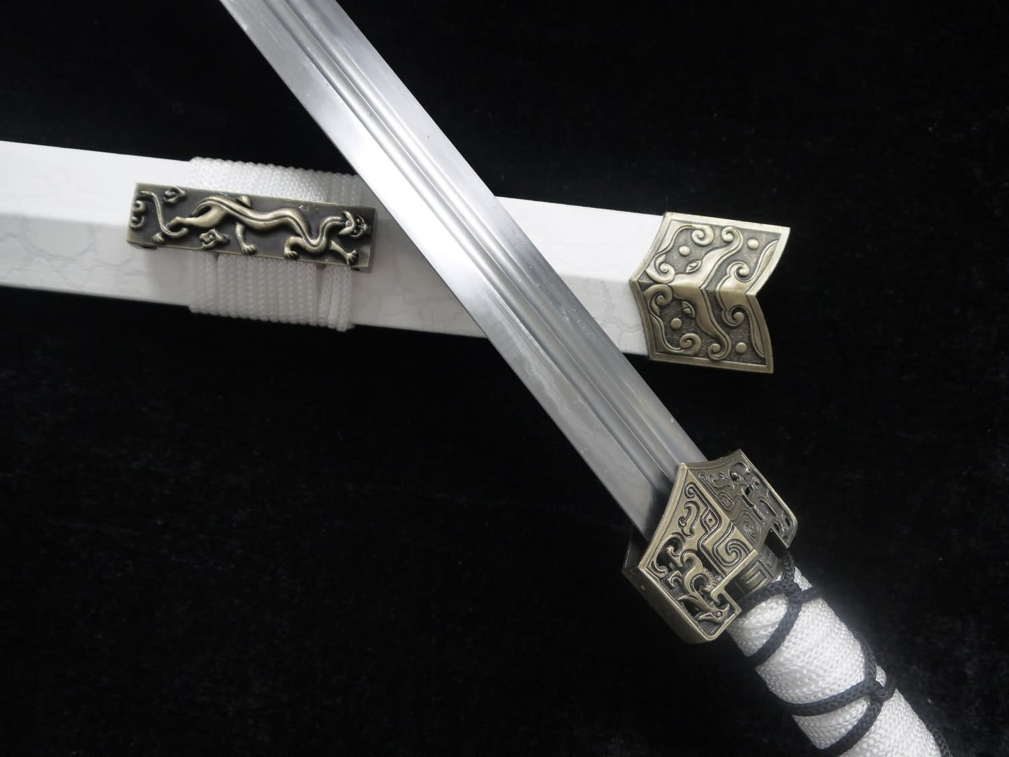 Han jian-Medium carbon steel-White leather paint scabbard - Chinese sword shop