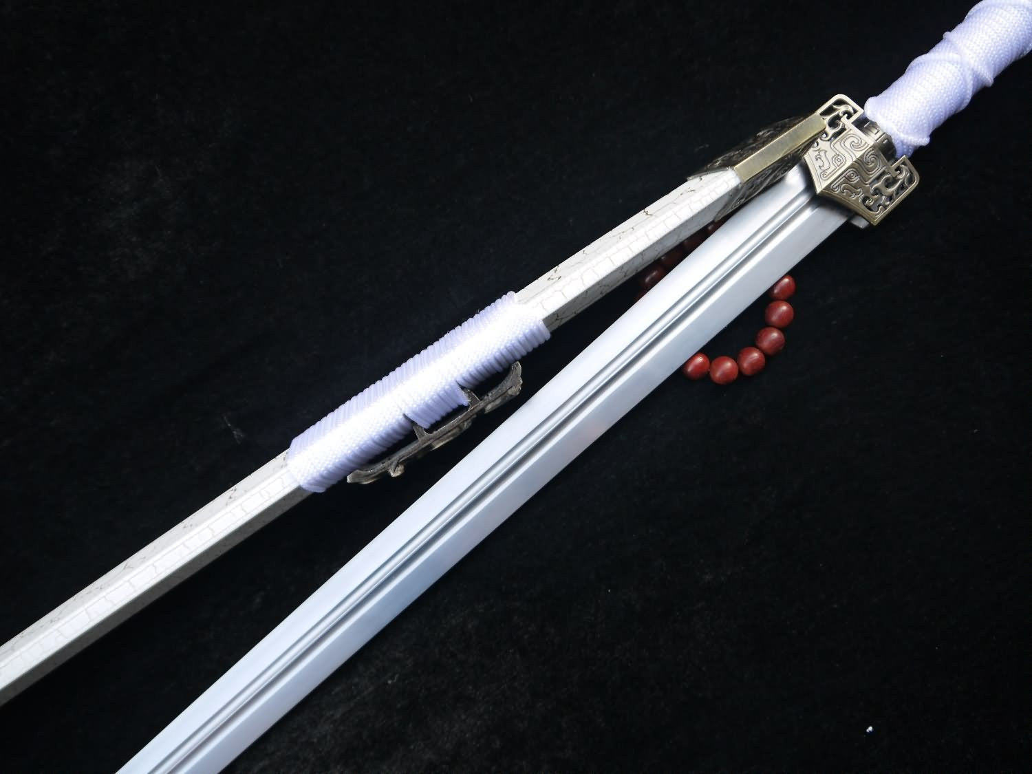 Han jian/Medium carbon steel blade/White scabbard/Alloy fittings/Length 39" - Chinese sword shop