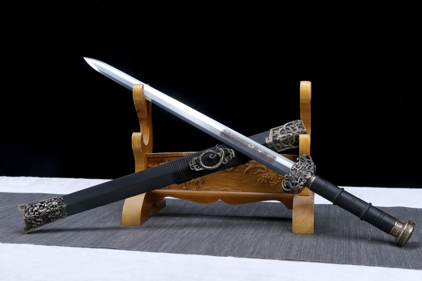Seven Star Longquan Sword,Battle Ready,High Carbon steel blade,Alloy Fittings,chinese swords