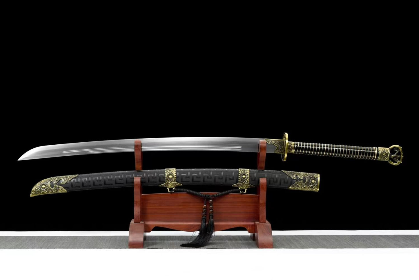 Yan ling dao with Forged High Carbon Steel Blade-PU Wood Scabbard and Alloy Fittings