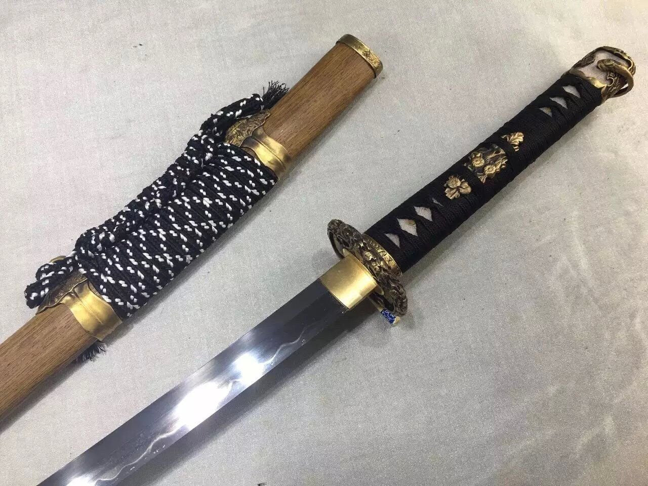 Nihontou Tachi/Katana/High carbon steel/Wood scabbard/Alloy tosogu/Full tang - Chinese sword shop
