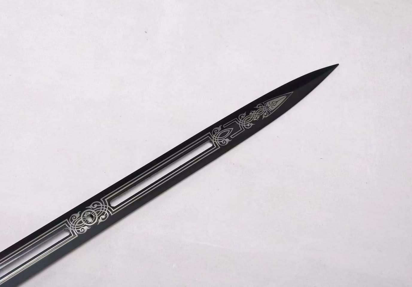 Han jian Swords Manganese Steel Hollow Blade,Black Scabbard,Alloy Handle