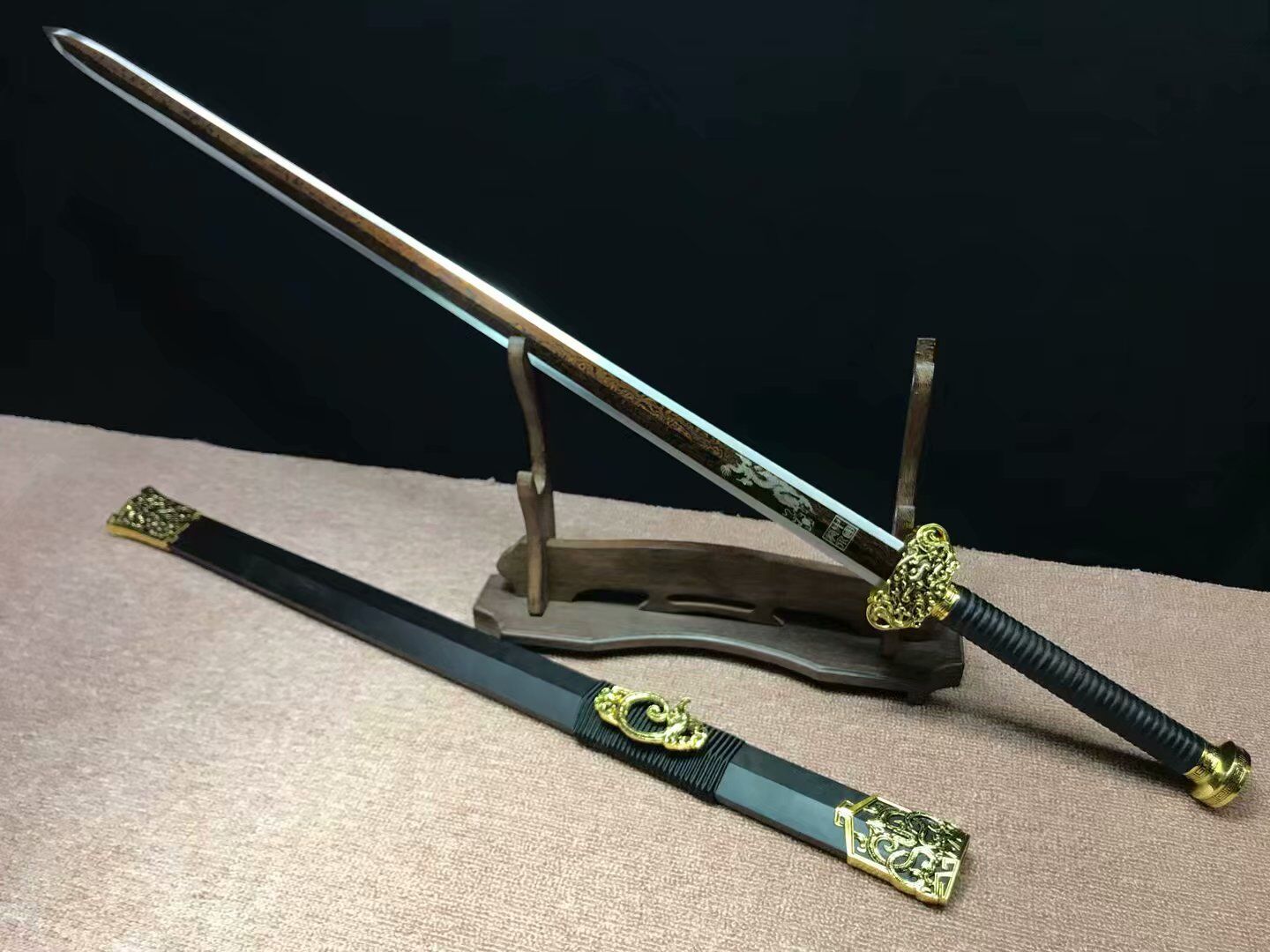 Han jian,Handmade Damascus steel red blade,Black wood,Alloy - Chinese sword shop