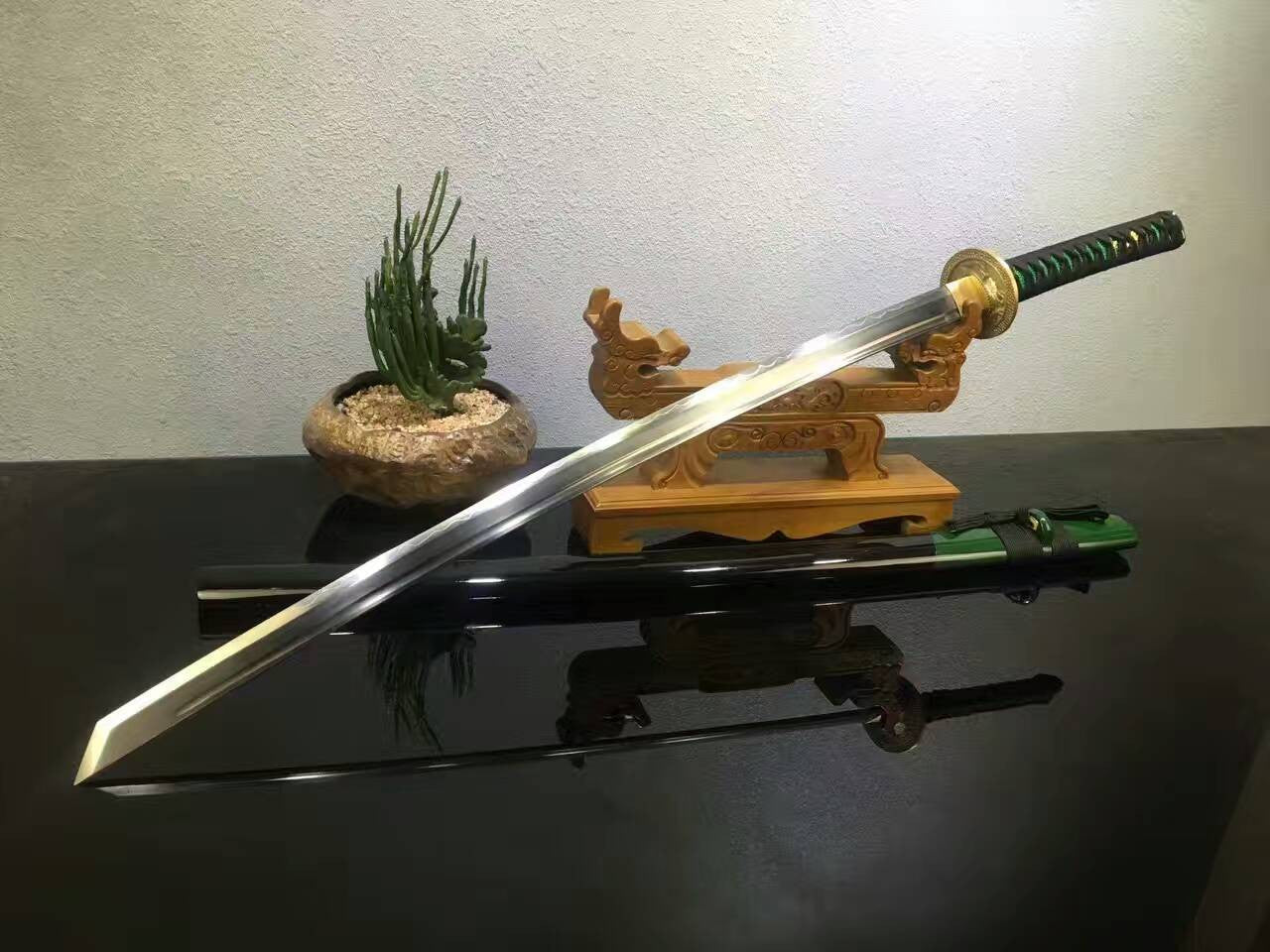 Samurai Tiger sword/High carbon steel burn blade/Wood Scabbard/Brass Tosogu - Chinese sword shop