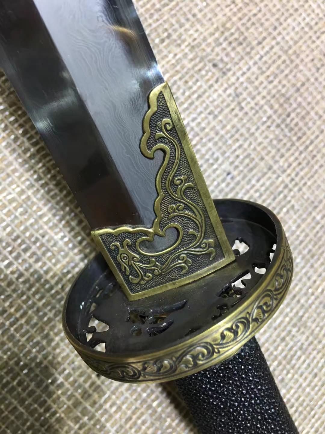Broadsword(Damascus steel burn blade,Skin scabbard)Full tang,Length 38" - Chinese sword shop