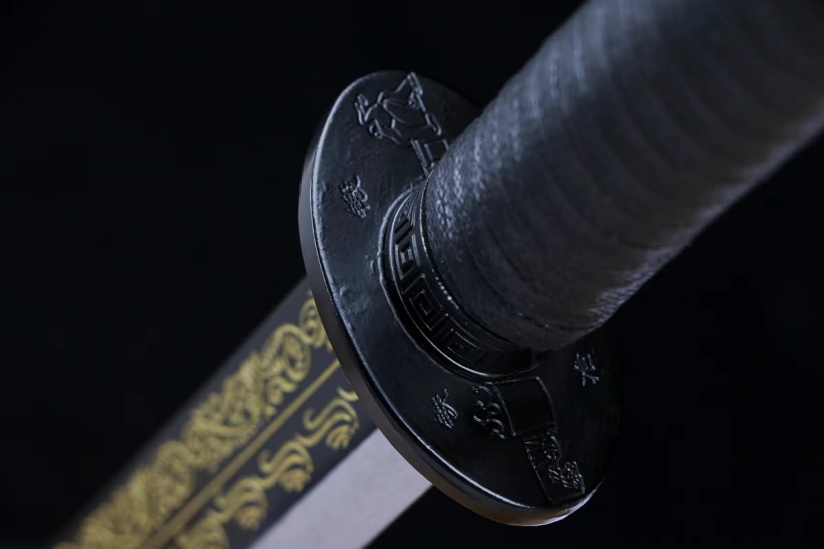 Qin dao saber(Forged High carbon steel etch blade, Leather wooden scabbard)Battle ready,Chinese sword