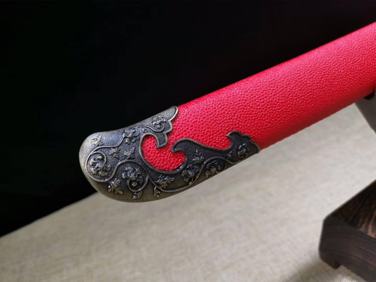 Red scabbard Broadsword,High carbon steel blade - Chinese sword shop