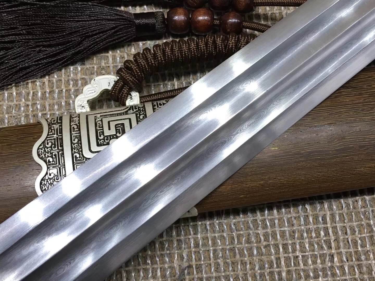Yuewang sword(Folded steel blade,Rosewood scabbard,Alloy fitted)Length 32" - Chinese sword shop