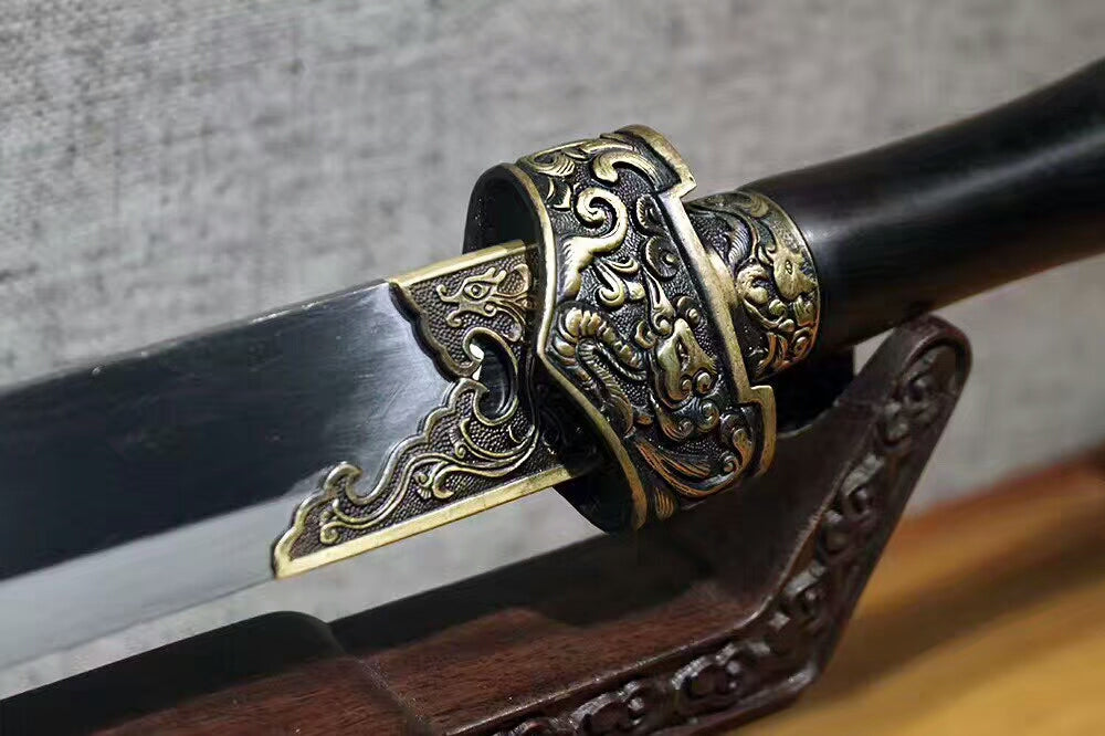 Cut horse broadsword(Folded steel blade,Ebony Scabbard,Brass fitting)Full tang - Chinese sword shop