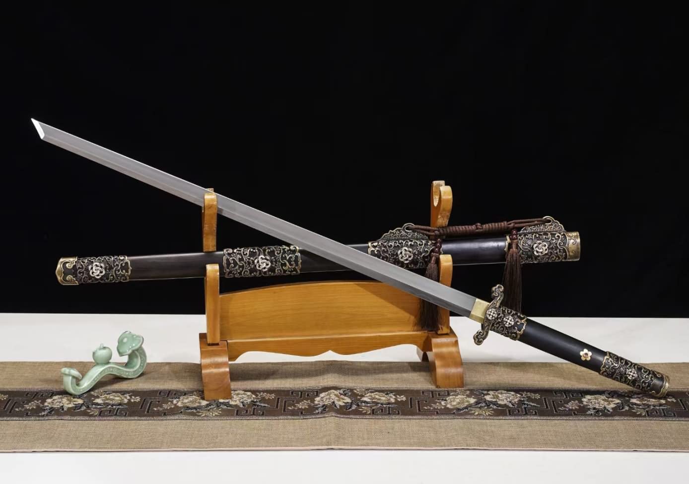 LOONGSWORD,Tang dao Swords Real,Forged Wootz steel blade,Brass Fittings,Ebony Scabbard